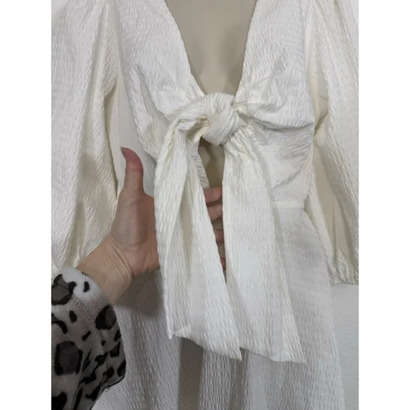 Ted Baker Askas Seersucker Smocked Tie Front Dress 8 White Cocktail Party $285 - Picture 10 of 11